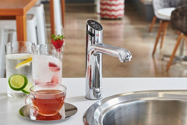 HydroTap_Touch-Free Wave BCS in Chrome_On Sink HydroTap_Touch-Free Wave BCS in Chrome_On Sink